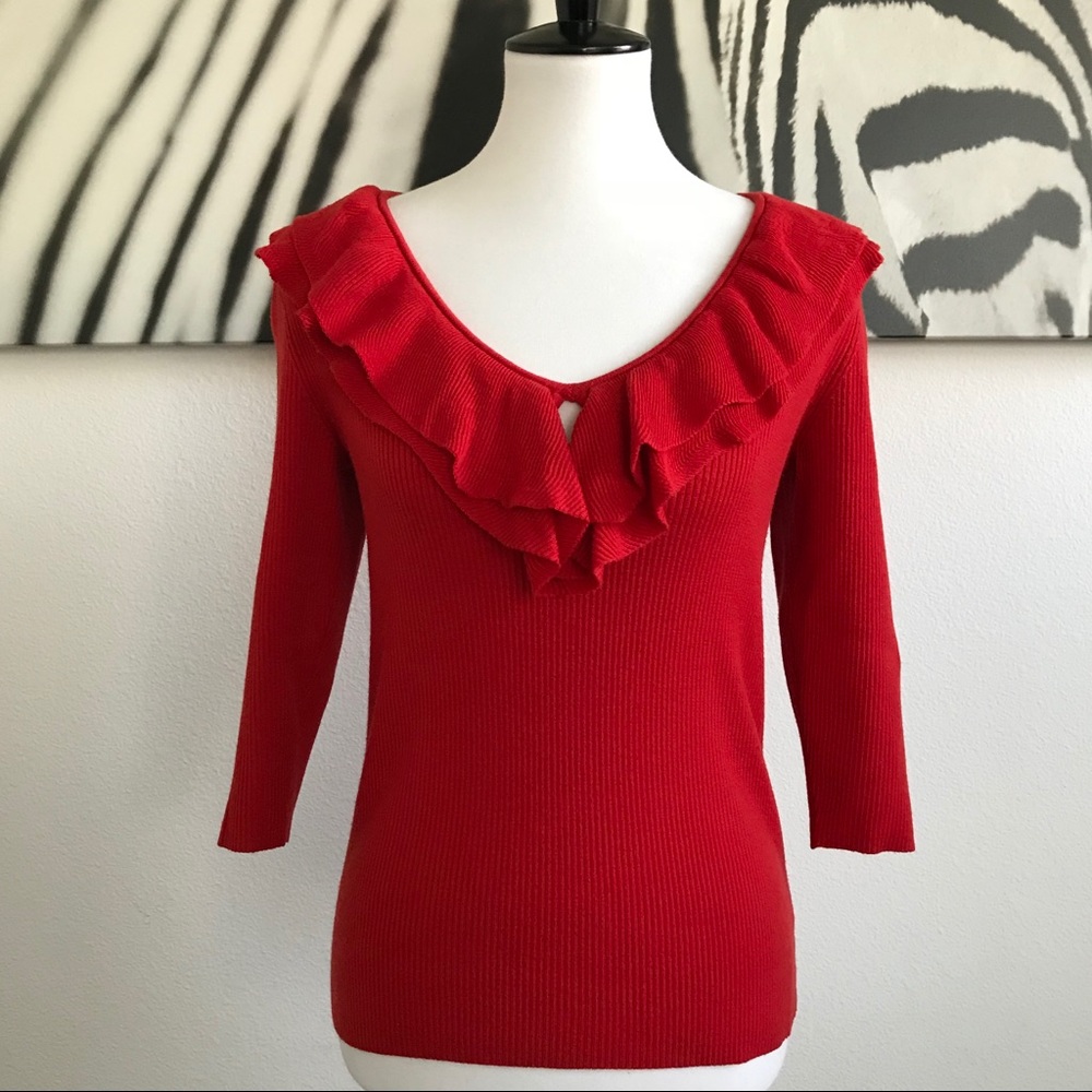 💕2/$20 OR $15💕NEW YORK & COMPANY RED TOP